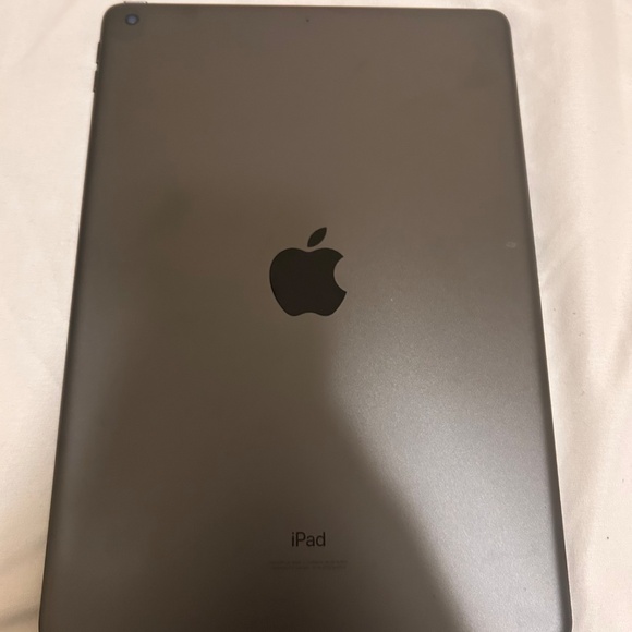 ipad 9th generation - Picture 2 of 4